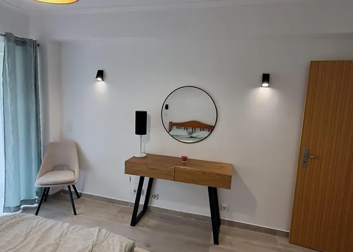 Cozy Airport Apartment *